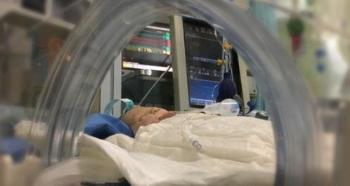 醫生將新生兒凍至“死亡” 用心補心