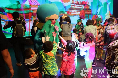[父親節(jié)策劃]鳳凰健康0元帶你看兒童劇 一步輕松獲票！