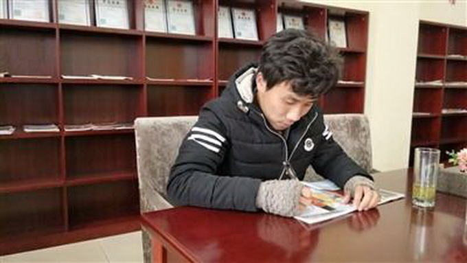 徒步470公里返校 路途艱辛曾想放棄選擇堅(jiān)持不想半途而廢