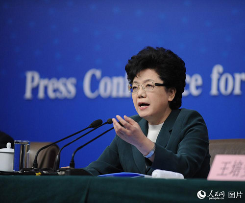衛計委主任李斌：基本醫保制度是實現社會和諧穩定的“壓艙石”