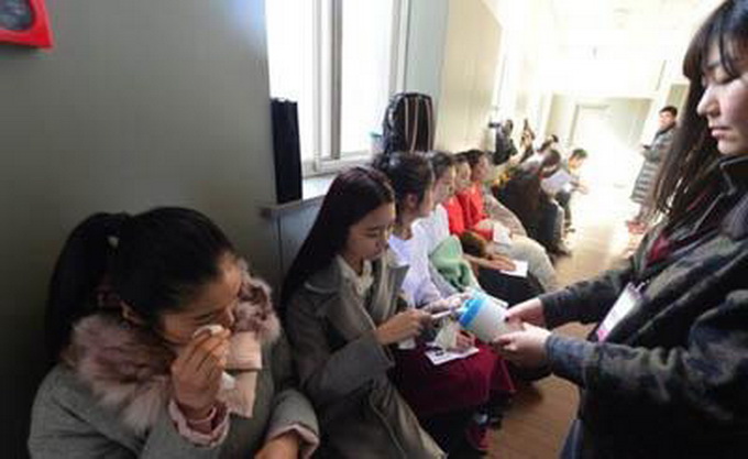 中戲復試考生卸妝 網友-不做半永久的肯定都后悔了