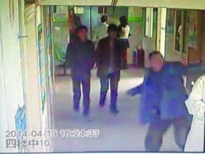 婦產科男醫生查房遭孕婦丈夫不滿 被打到昏迷