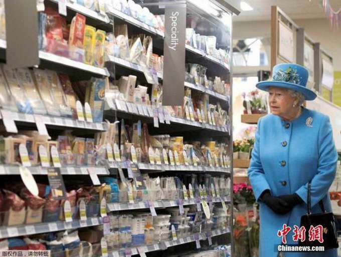 英國女王“長壽菜單”：堅持去淀粉 愛吃巧克力