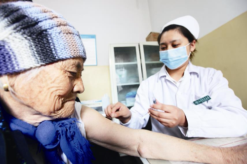 今起深圳60歲以上老人免費(fèi)接種流感和肺炎疫苗