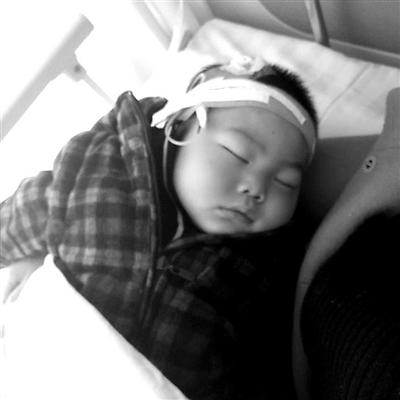 湖北白血病患兒6萬“救命錢”遭小偷偷走 嫌犯被抓