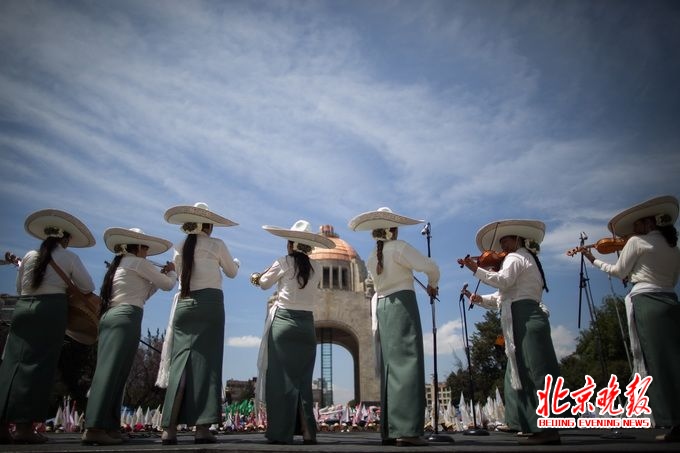 三八婦女節(jié)經(jīng)典祝福語 把最真摯的問候送給你的“女神”