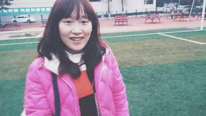 學霸寢室美女走紅 網友-你們完美詮釋了美貌與智慧并存