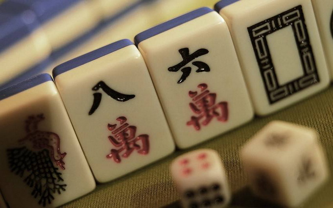 護士下班打麻將被罰 初衷很“正”的規定為何遭到質疑？