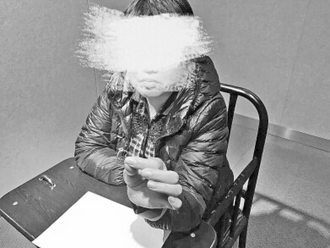 保姆偷雇主18萬鉆戒 丟失的鉆戒居然是在警車里找到