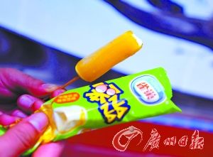 笨NANA冰棍“香蕉皮”常溫一天不化 雀巢否認含明膠