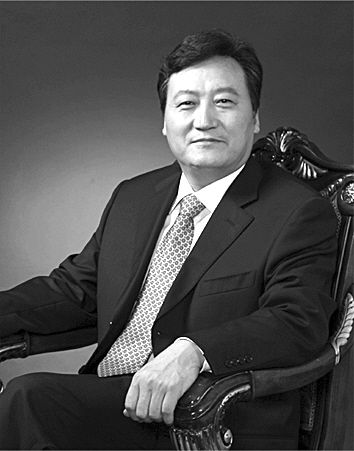 中國中鐵公司執(zhí)行董事、總裁白中仁。