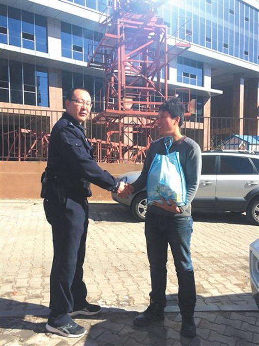 17萬錯當垃圾丟掉 正能量滿滿！拾荒老人如數送回