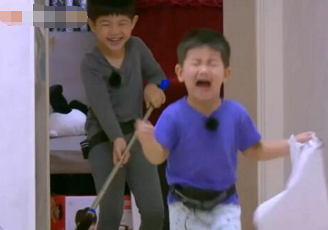 《媽媽是超人2》安吉坑哭弟弟三次 被笑評良心不會痛嗎