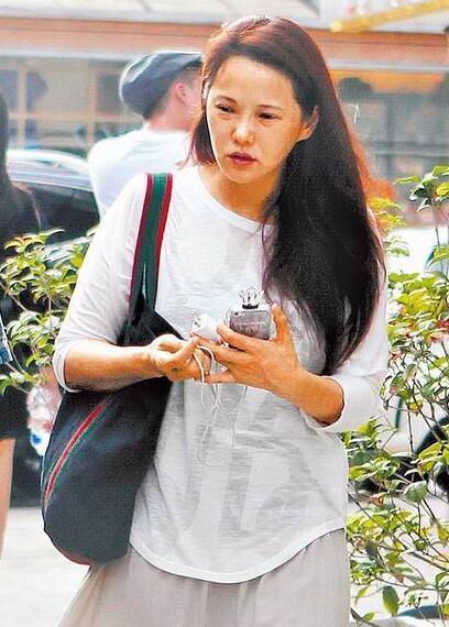 伊能靜不滿臺媒放昔日丑照 發飆:不接受狗的采訪